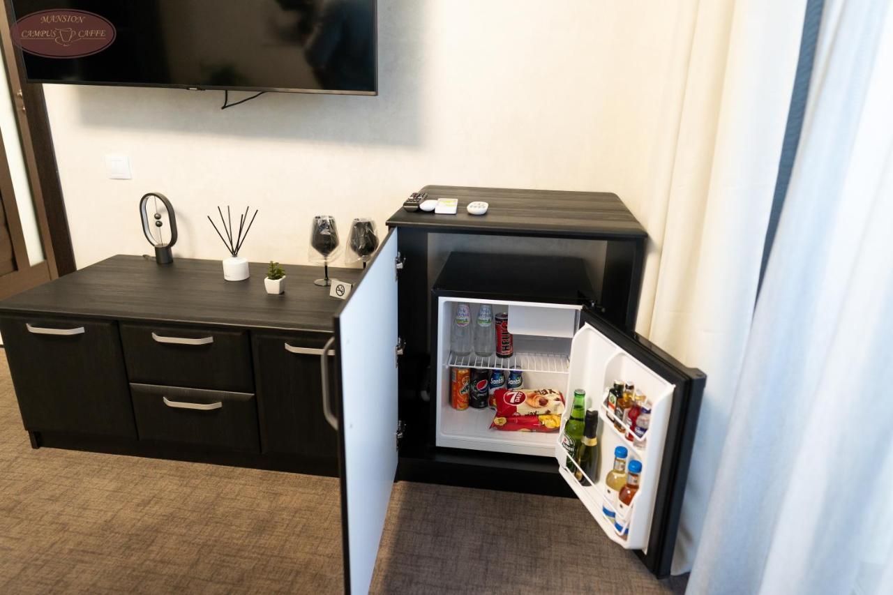 Campus Caffe Mansion Hotel Bodzavásár Kültér fotó