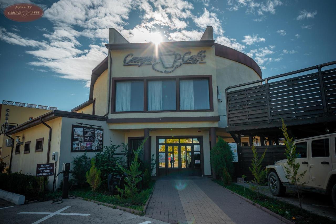 Campus Caffe Mansion Hotel Bodzavásár Kültér fotó