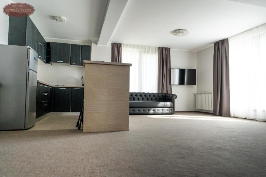 Campus Caffe Mansion Hotel Bodzavásár Kültér fotó